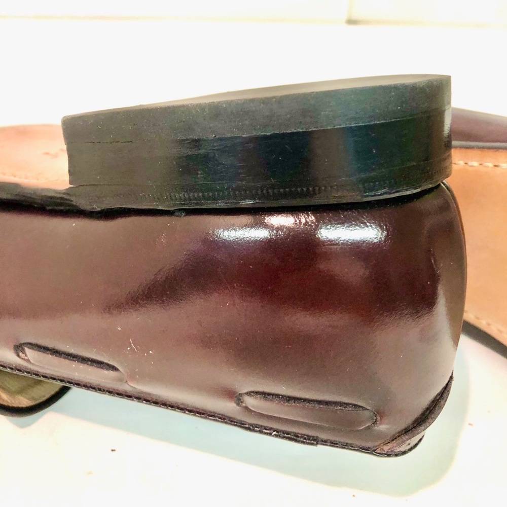 MEN’S JOHNSTON and MURPHY CLASSIC TASSEL SHOES. - Picture 7 of 10